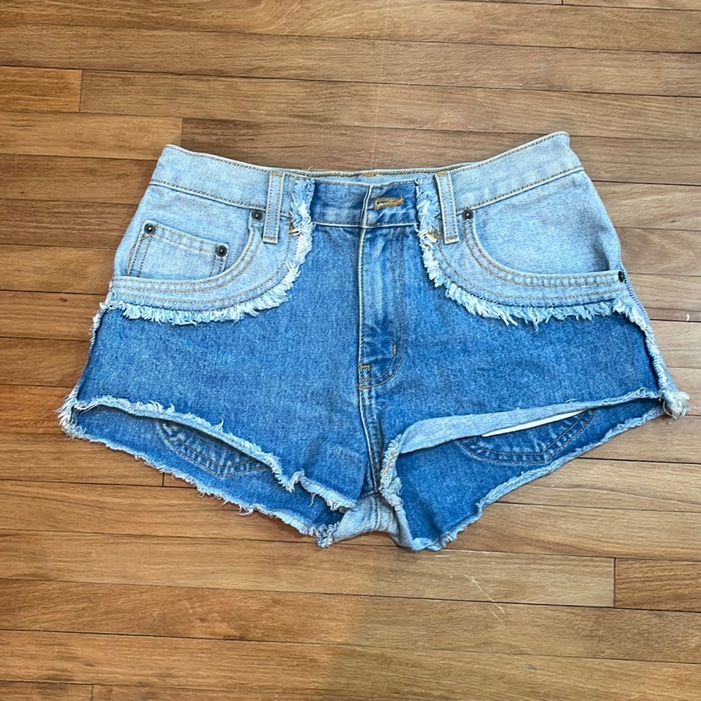 CARMAR DENIM SHORTS